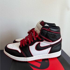 Nike Air Jordan 1 Retro High OG Sneakers Bloodline Sz 10